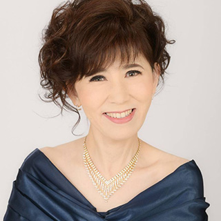天海先生の公式プロフィール写真